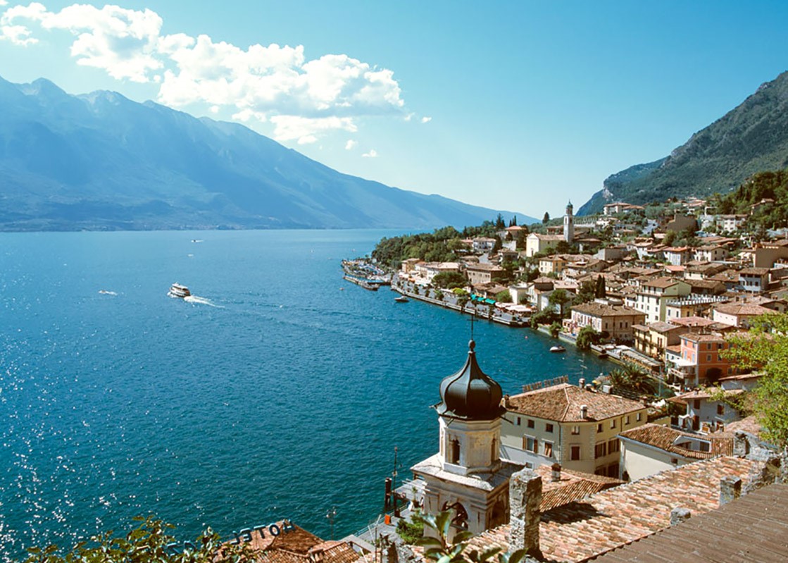 we the italians | italian lakes in focus